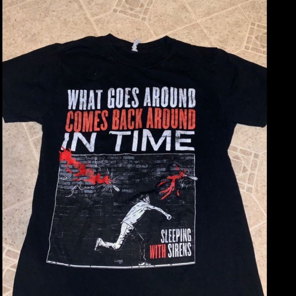 Sleeping with Sirens tee